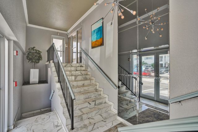 3051 NE 48th Street 702, Fort Lauderdale, FL 33308