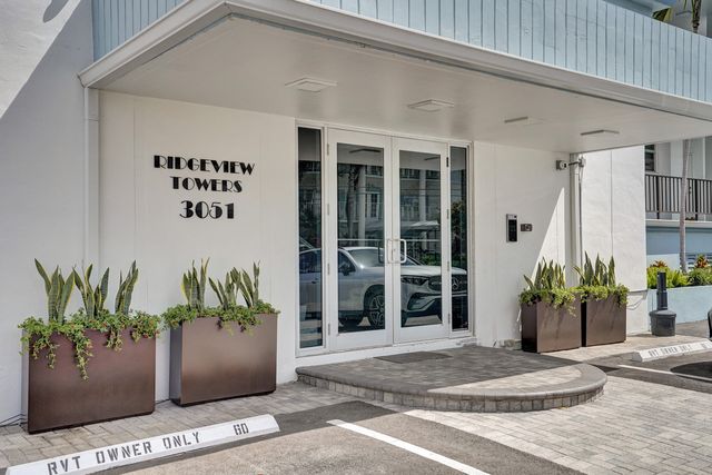 3051 NE 48th Street 702, Fort Lauderdale, FL 33308