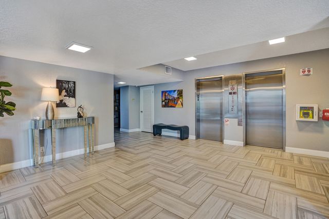 3051 NE 48th Street 702, Fort Lauderdale, FL 33308