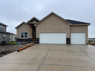 16928 S Brentwood Street, Olathe, KS 66062