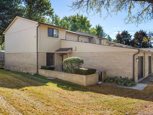 26910 W 12 Mile Road, Southfield, MI 48034