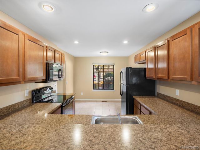 26910 W 12 Mile Road, Southfield, MI 48034