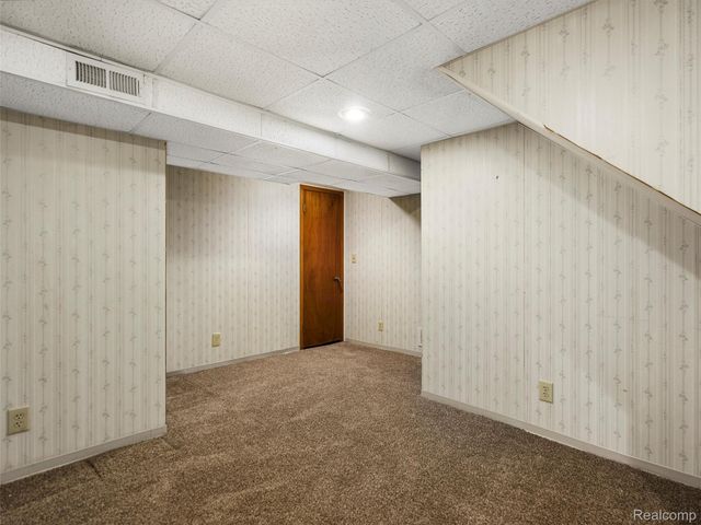 26910 W 12 Mile Road, Southfield, MI 48034