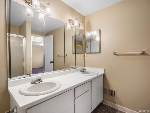 26910 W 12 Mile Road, Southfield, MI 48034