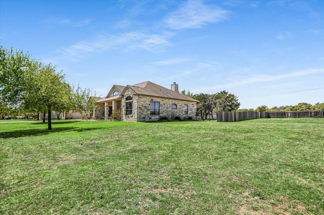 109 Kendra DR, Liberty Hill, TX 78642