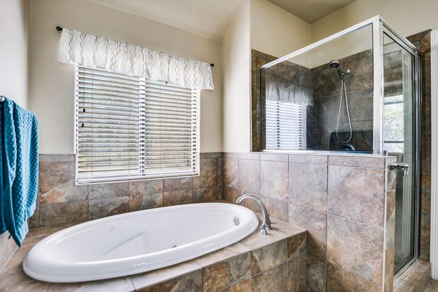 109 Kendra DR, Liberty Hill, TX 78642