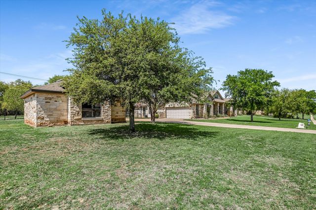 109 Kendra DR, Liberty Hill, TX 78642