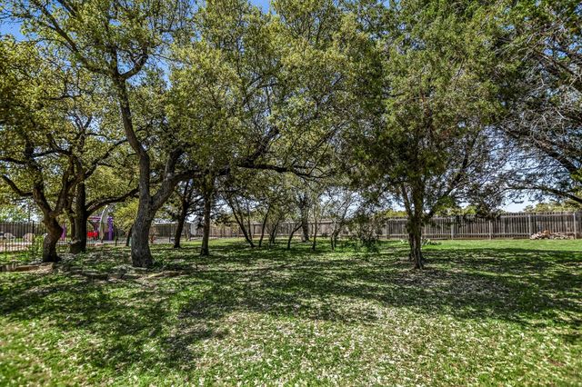 109 Kendra DR, Liberty Hill, TX 78642