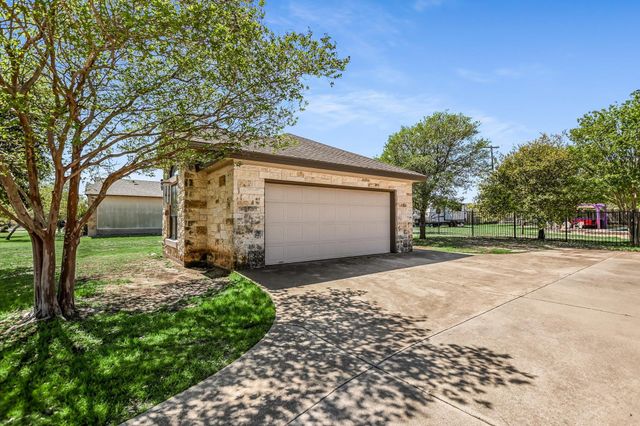 109 Kendra DR, Liberty Hill, TX 78642