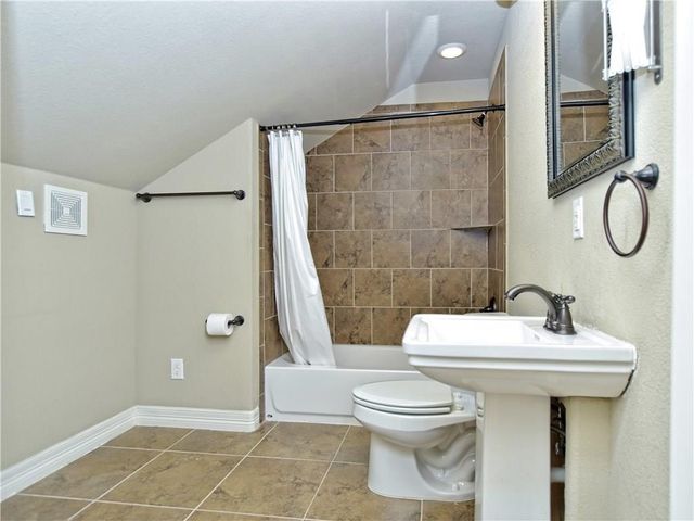 109 Kendra DR, Liberty Hill, TX 78642