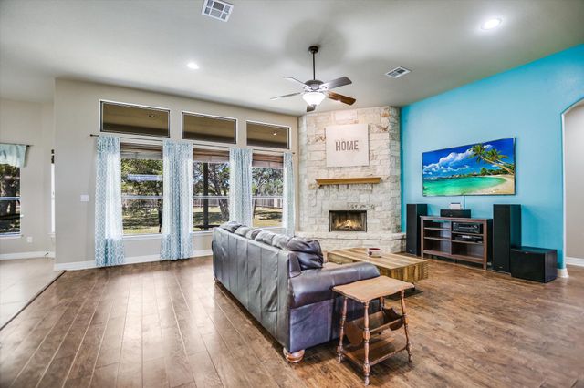 109 Kendra DR, Liberty Hill, TX 78642