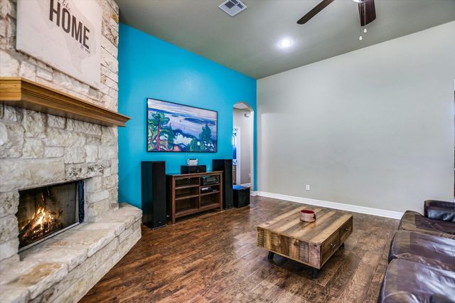 109 Kendra DR, Liberty Hill, TX 78642