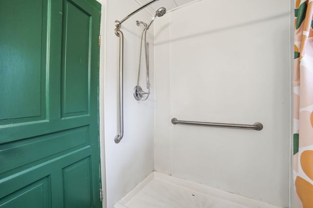 123 W Osceola Avenue, Reed City, MI 49677