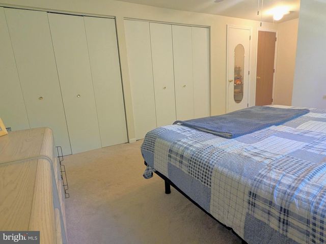 202 ADAMS DR, Womelsdorf, PA 19567