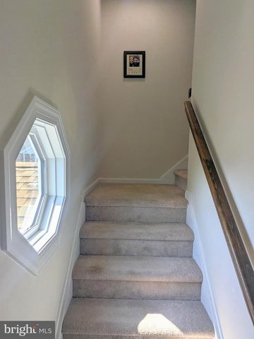202 ADAMS DR, Womelsdorf, PA 19567