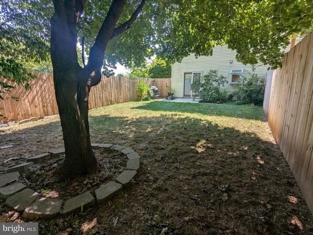 202 ADAMS DR, Womelsdorf, PA 19567
