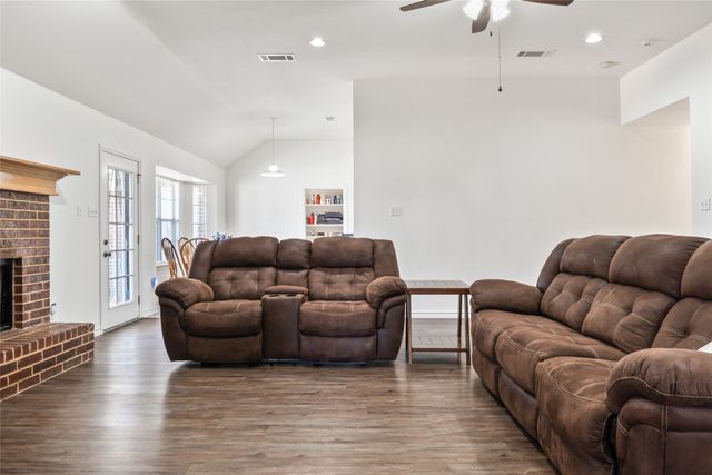 257 Cypress Point Drive, Gunter, TX 75058