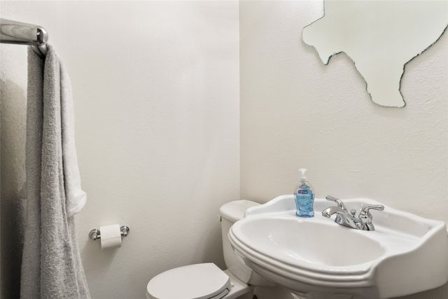 257 Cypress Point Drive, Gunter, TX 75058