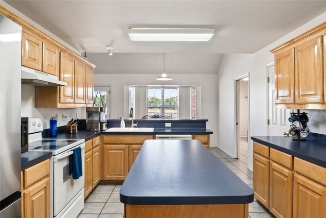 257 Cypress Point Drive, Gunter, TX 75058