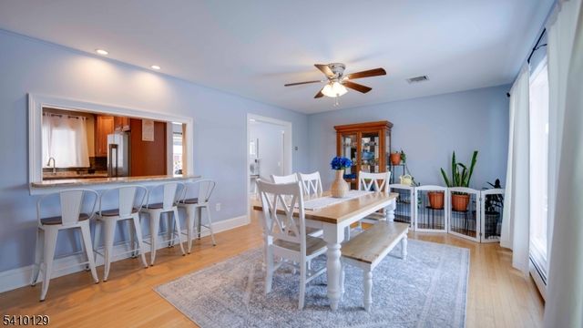 2 Center St, Holland Twp., NJ 08848