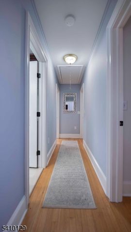 2 Center St, Holland Twp., NJ 08848