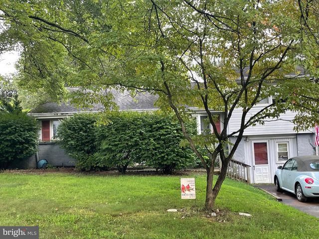214 WORDSWORTH DR, Wilmington, DE 19808