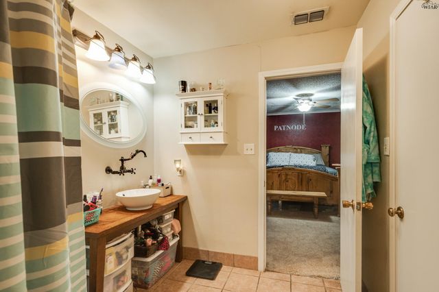 5 FAWNWOOD COURT, Wichita Falls, TX 76310