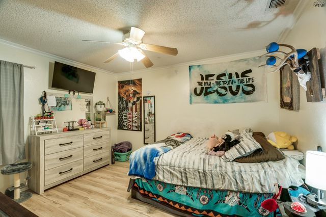 5 FAWNWOOD COURT, Wichita Falls, TX 76310