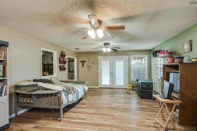 5 FAWNWOOD COURT, Wichita Falls, TX 76310