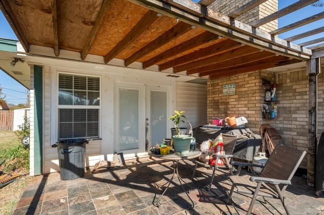 5 FAWNWOOD COURT, Wichita Falls, TX 76310