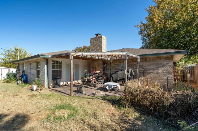 5 FAWNWOOD COURT, Wichita Falls, TX 76310