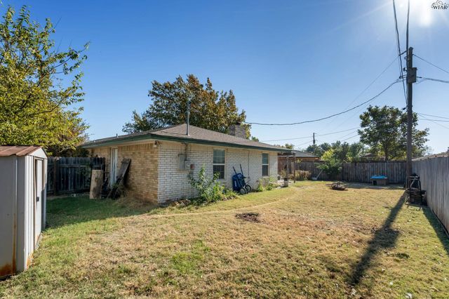 5 FAWNWOOD COURT, Wichita Falls, TX 76310