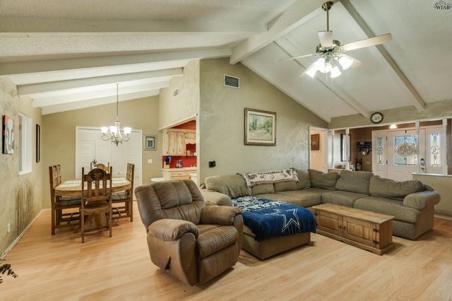 5 FAWNWOOD COURT, Wichita Falls, TX 76310