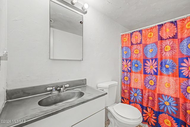 6516 E Nelson Drive, Tucson, AZ 85730