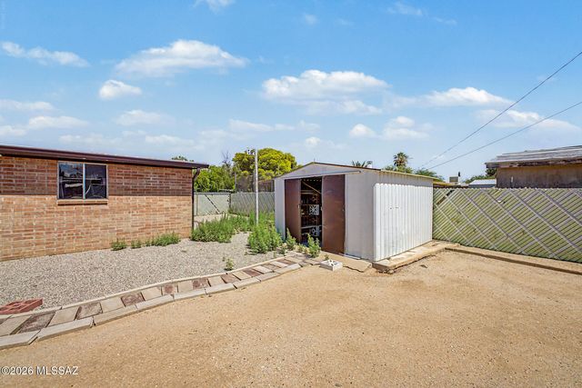 6516 E Nelson Drive, Tucson, AZ 85730