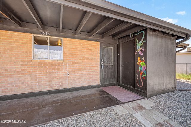 6516 E Nelson Drive, Tucson, AZ 85730