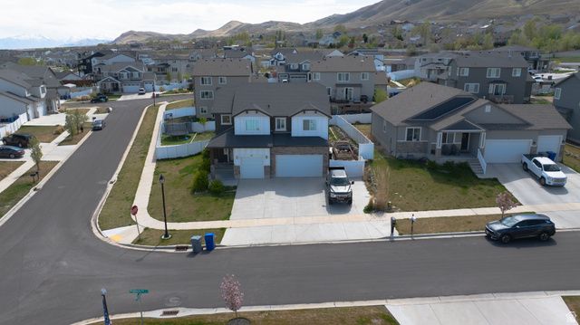 63 E BLUE HERON DR, Saratoga Springs, UT 84045