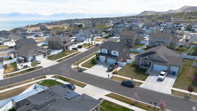 63 E BLUE HERON DR, Saratoga Springs, UT 84045