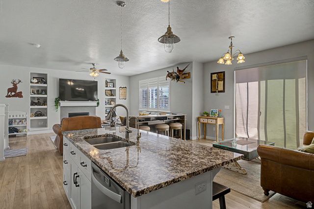 63 E BLUE HERON DR, Saratoga Springs, UT 84045