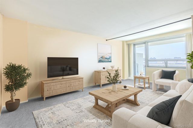 61-15 97th Street 8D, Rego Park, NY 11374