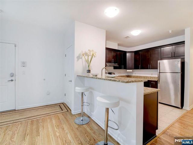 92 Willow Street 3, Bloomfield, NJ 07003