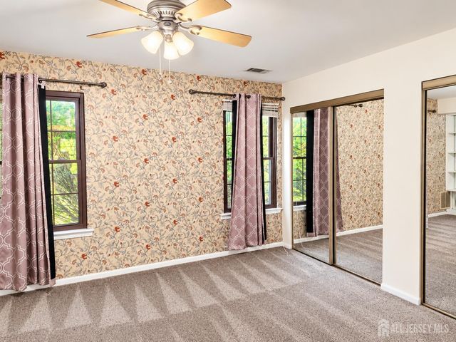 107 woodbridge commons Way, Iselin, NJ 08830