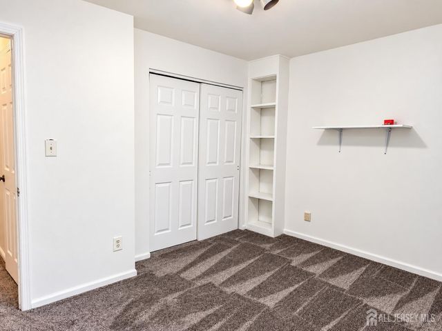 107 woodbridge commons Way, Iselin, NJ 08830