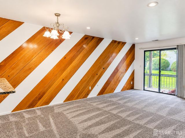 107 woodbridge commons Way, Iselin, NJ 08830