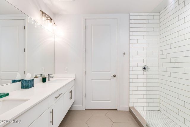3131 N CENTRAL Avenue 5002, Phoenix, AZ 85012