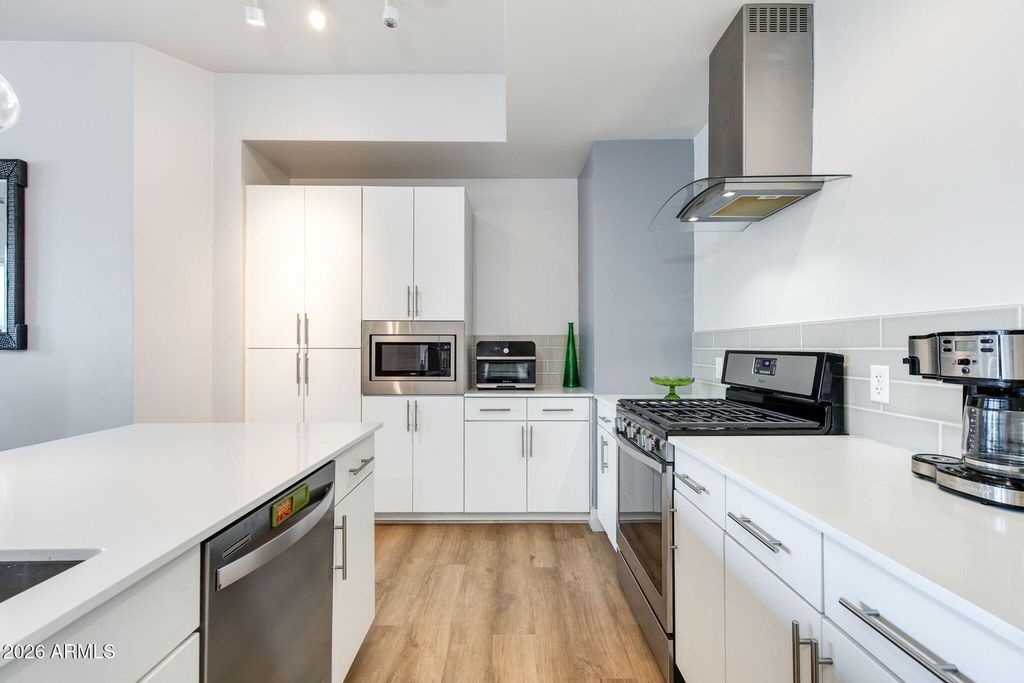 3131 N CENTRAL Avenue 5002, Phoenix, AZ 85012 — photo 5