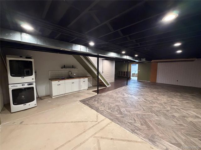 9113 Posey Drive, Northfield Township, MI 48189