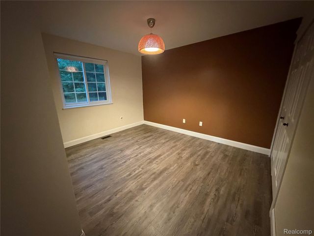 9113 Posey Drive, Northfield Township, MI 48189