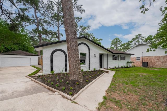 25411 Friar Lake Lane, Spring, TX 77373