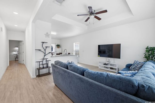 1516 Santiago, San Antonio, TX 78207